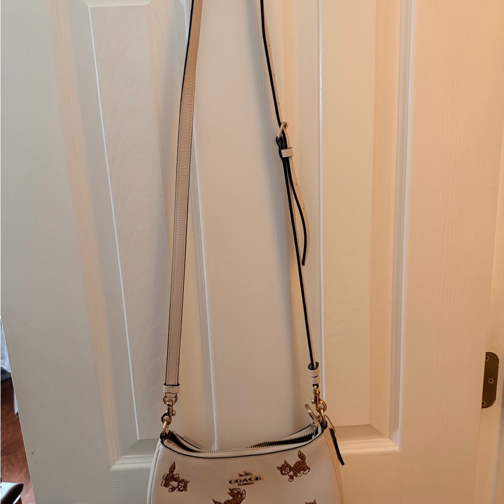 Coach Cream Bag with Cat Embroidery - Picture 2 of 4
